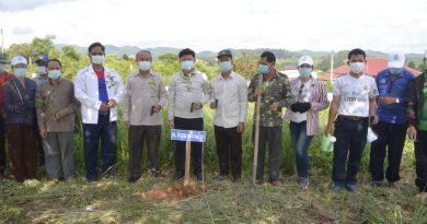 ການນໍາແຂວງ ຮ່ວມສະເຫຼີມສະຫຼອງວັນປູກຕົ້ນໄມ້ແຫ່ງຊາດ ທີ່ເມືອງຊຽງຮ່ອນ ການນໍາແຂວງ ຮ່ວມສະເຫຼີມສະຫຼອງວັນປູກຕົ້ນໄມ້ແຫ່ງຊາດ ທີ່ເມືອງຊຽງຮ່ອນ